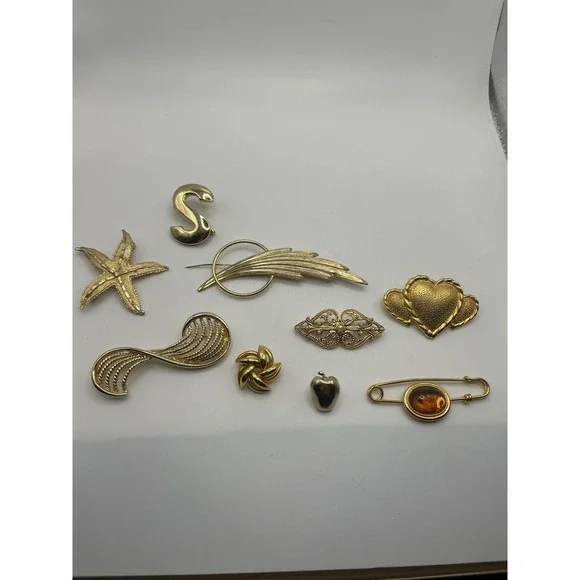 Lot 9 Gold Tone Costume Brooch Pins Mixed Shapes Hearts Starfish Amber - Picture 1 of 4